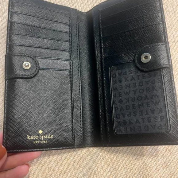 Kate Spade Large Wallet - Picture 2 of 2